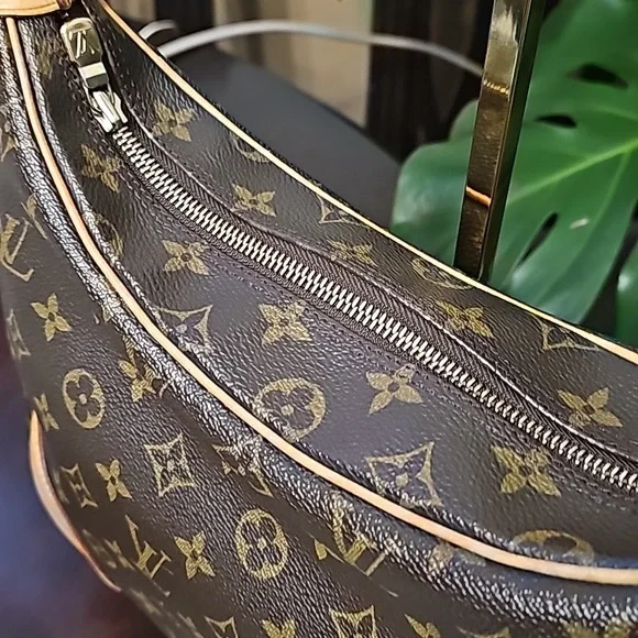 #0710-584 LOUIS VUITTON MONOGRAM BOLOUGNE SHOULDER BAG - Picture 7 of 9